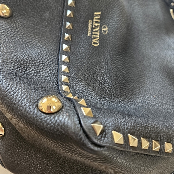 Valentino Garavani Black Tote with Platinum Studs - Picture 2 of 8